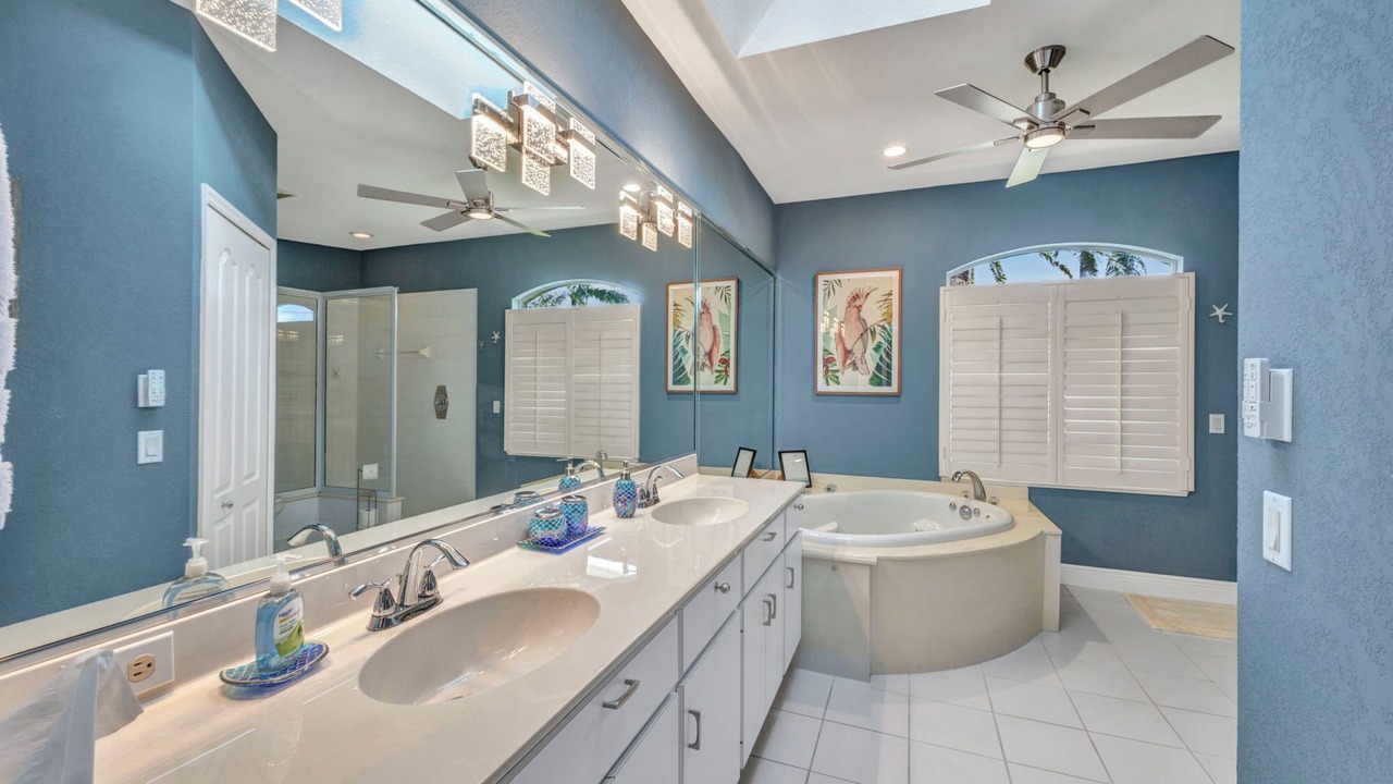 Photo of Bathroom in Burnt Store Isles