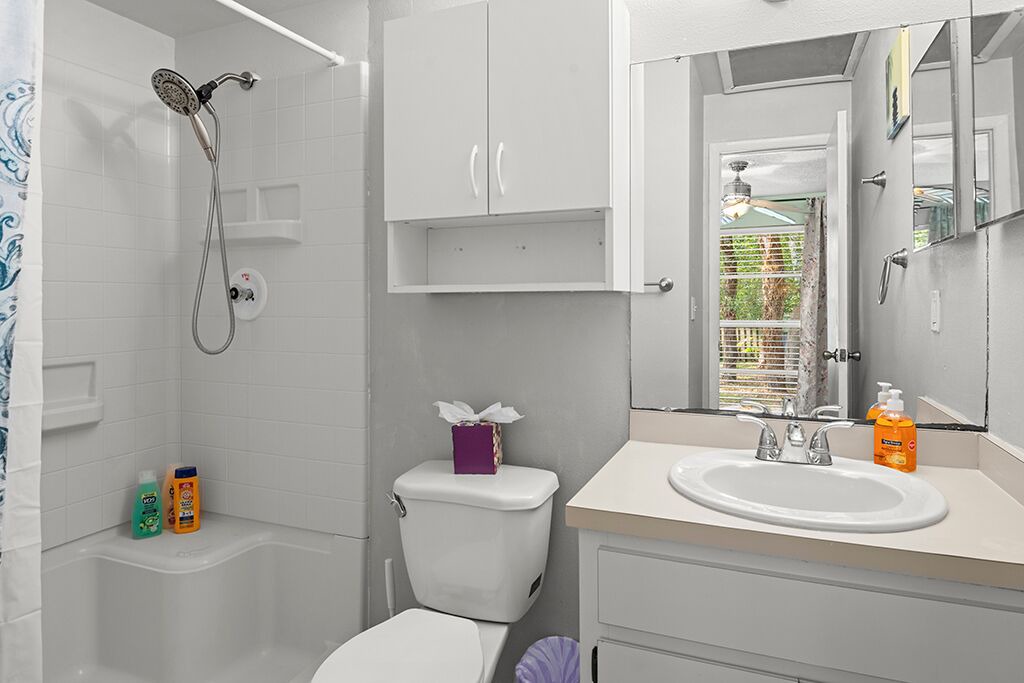 Photo of Bathroom in Temple Terrace
