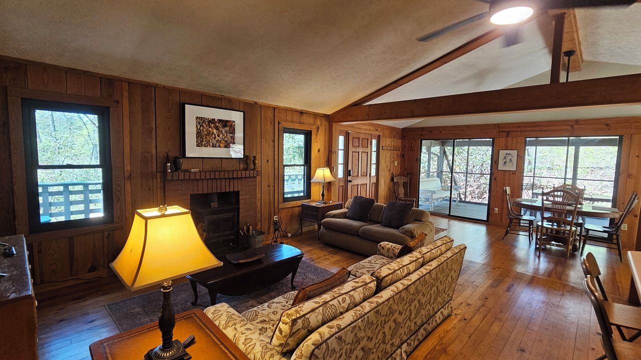 Photo of Livingroom in Brevard