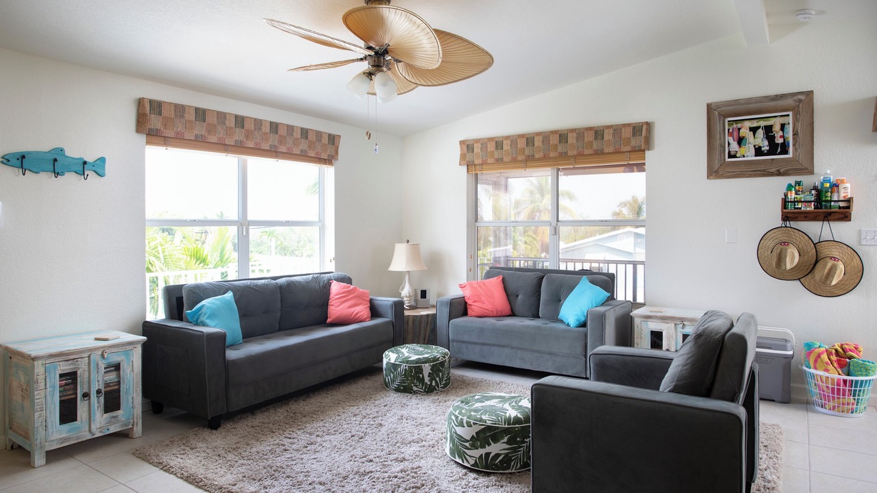 Photo of Livingroom in Geiger Key