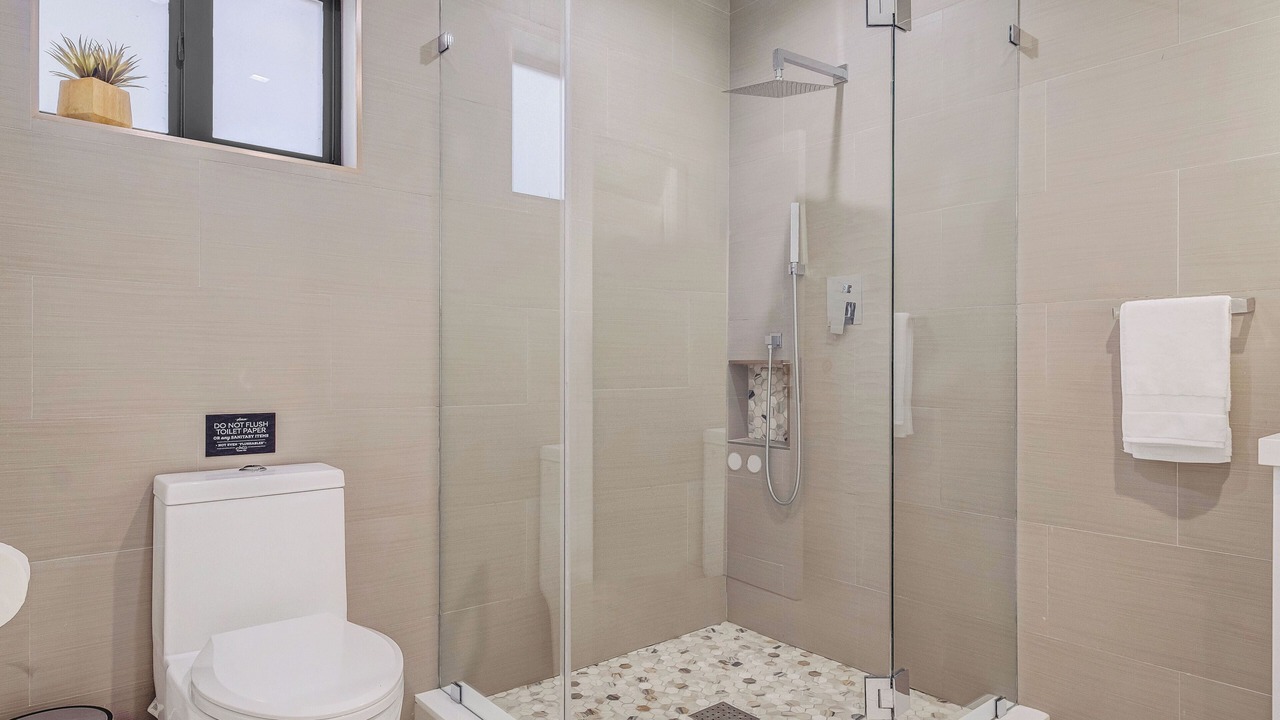 Photo of Bathroom in Miami Springs