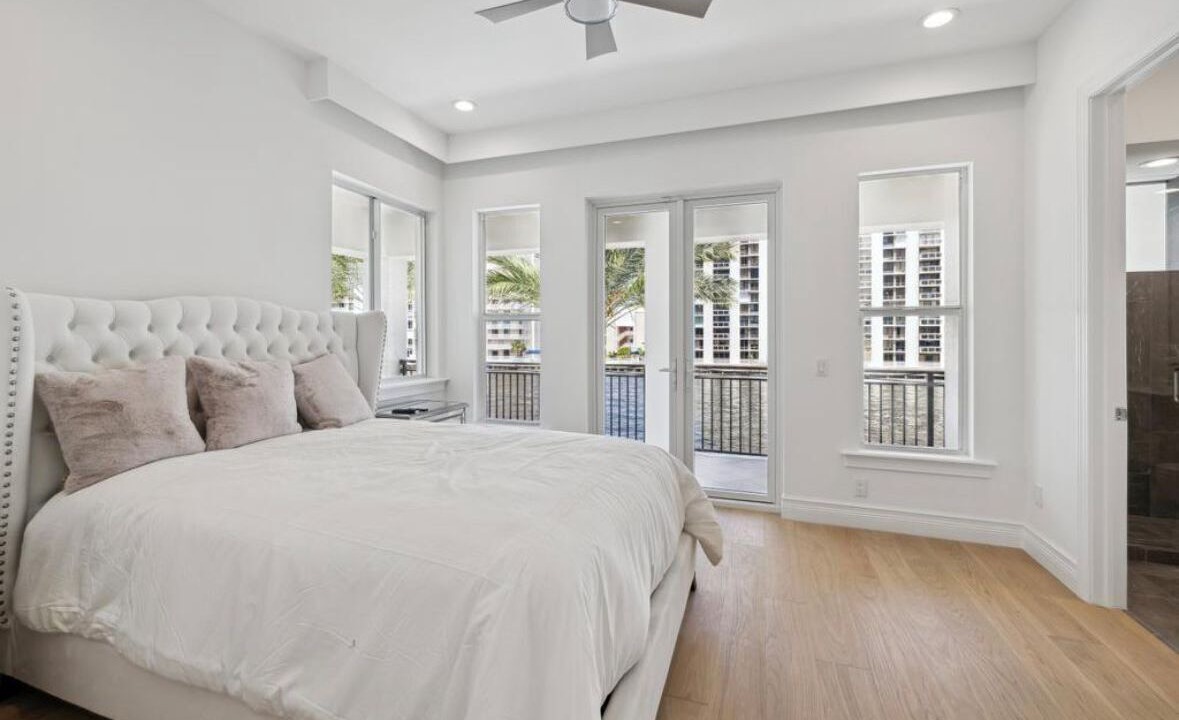 Photo of Bedroom in South Lake