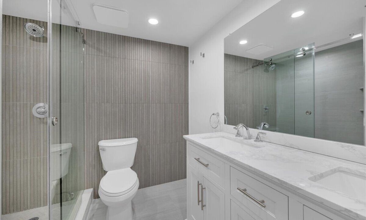 Photo of Bathroom in Sea Palms