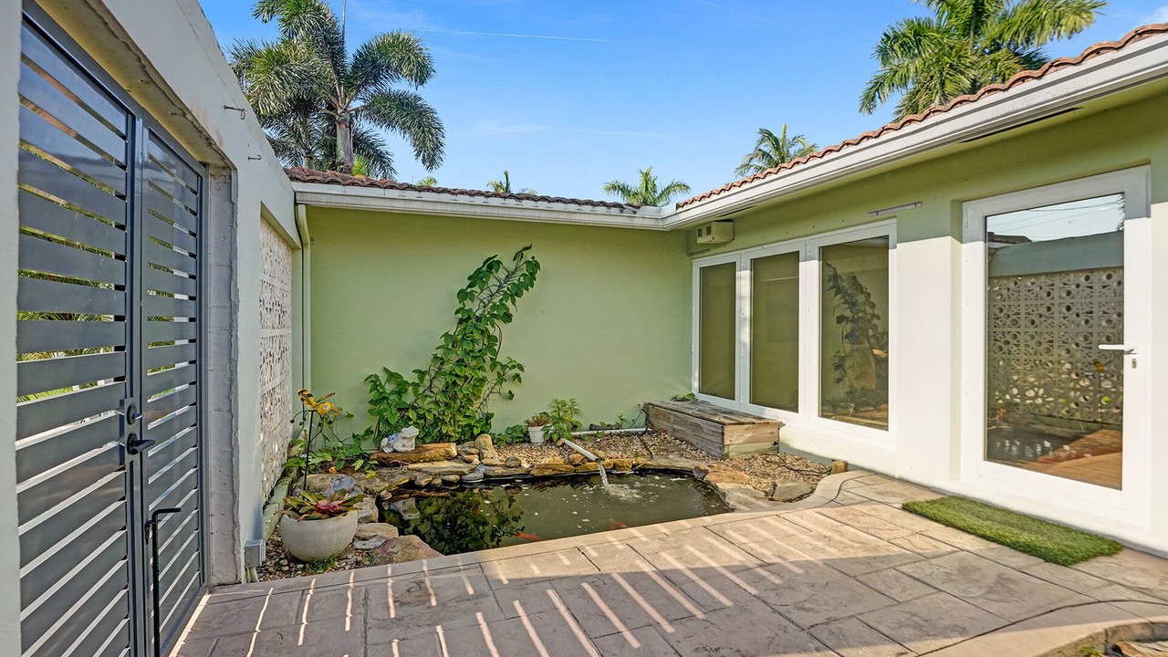 Photo of Outdoor in Coral Ridge Isles