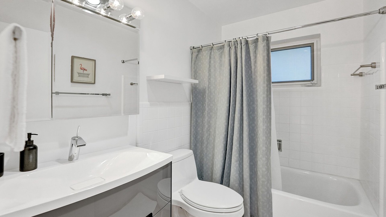 Photo of Bathroom in Coral Ridge Isles