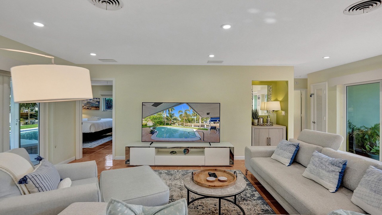 Photo of Livingroom in Coral Ridge Isles