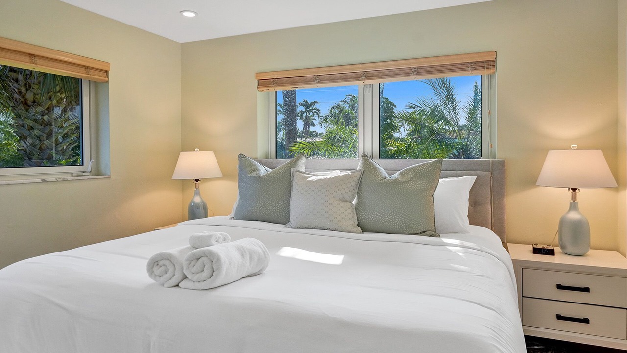 Photo of Bedroom in Coral Ridge Isles
