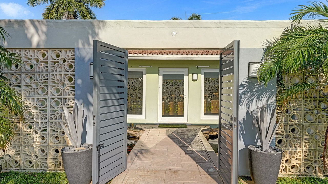 Photo of Outdoor in Coral Ridge Isles