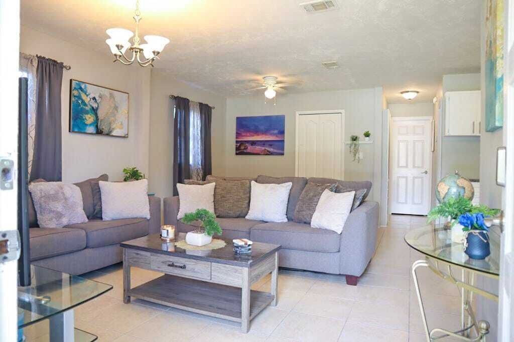 Photo of Livingroom in Fairvilla