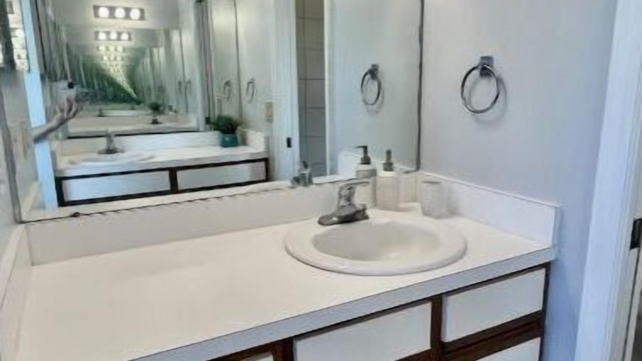Photo of Bathroom in Tarpon Springs