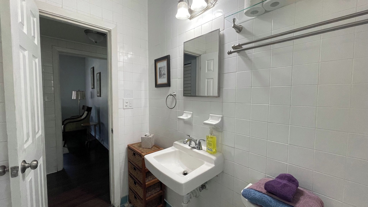 Photo of Bathroom in Lakeshore South