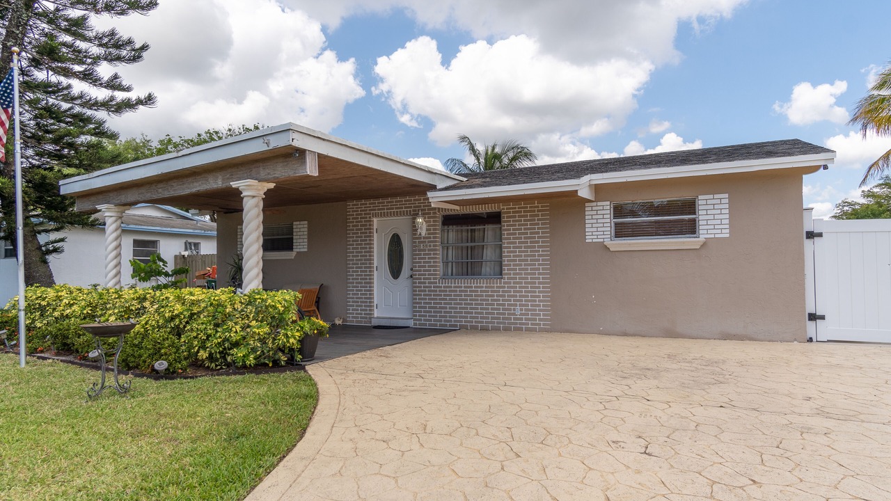 Photo of Outdoor in Davie