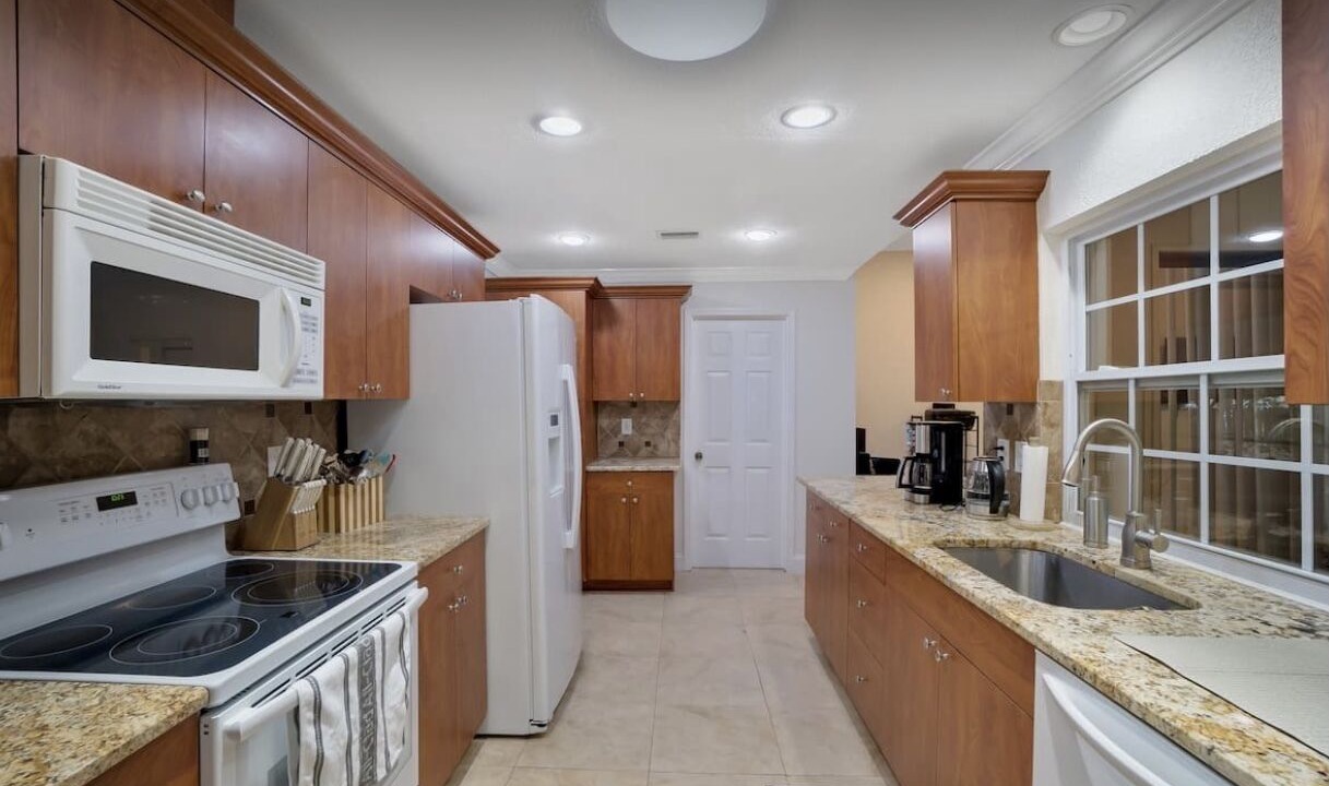 Photo of Kitchen in South Gate Ridge