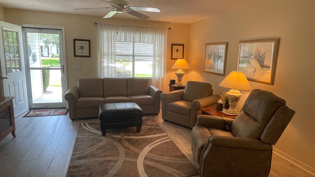 Photo of Livingroom in Silver Lake