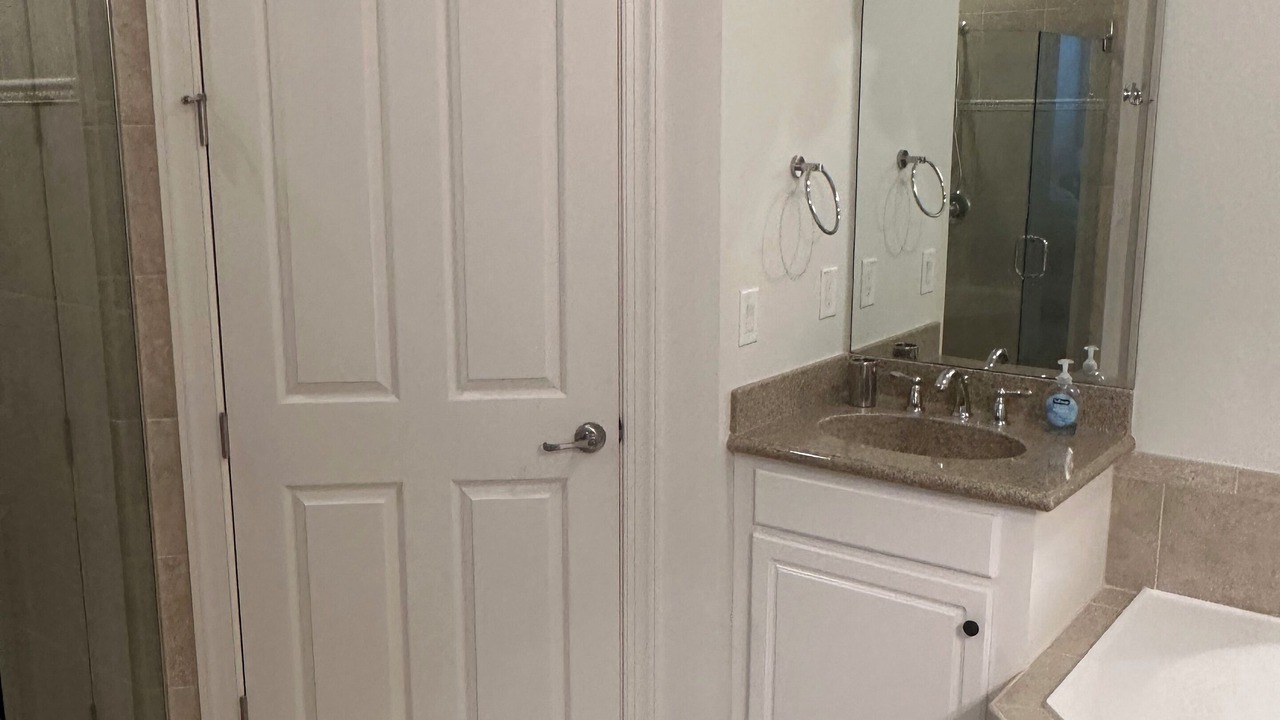 Photo of Bathroom in Naples