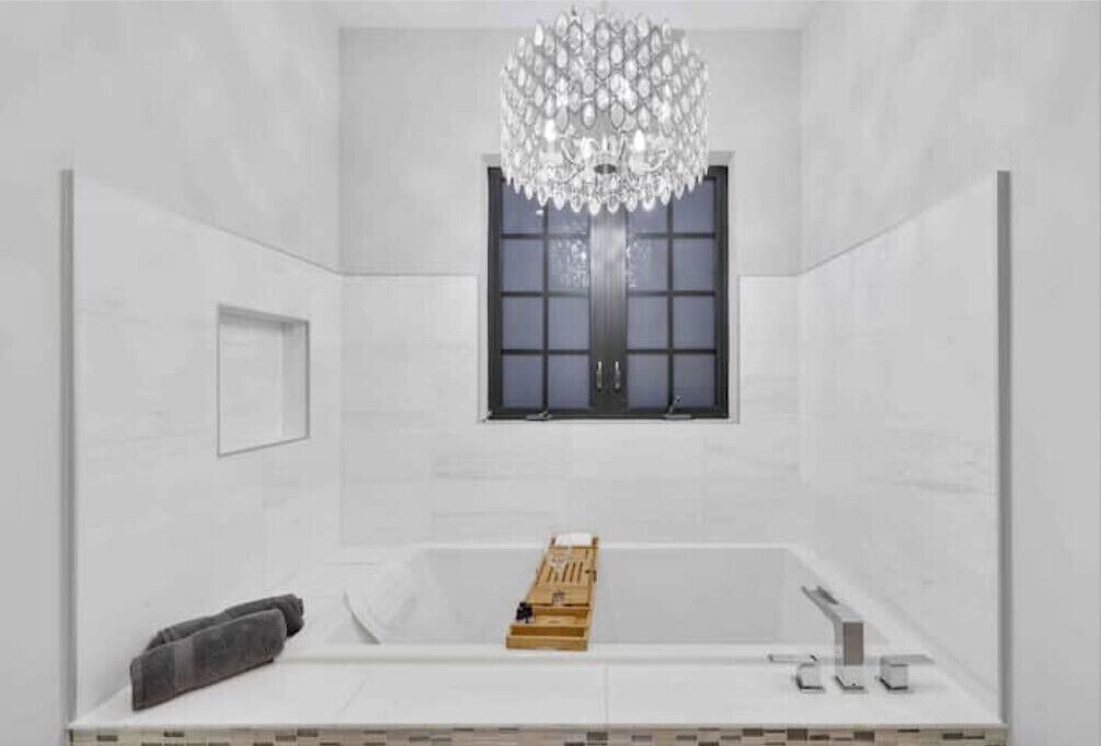 Photo of Bathroom in Colee Hammock