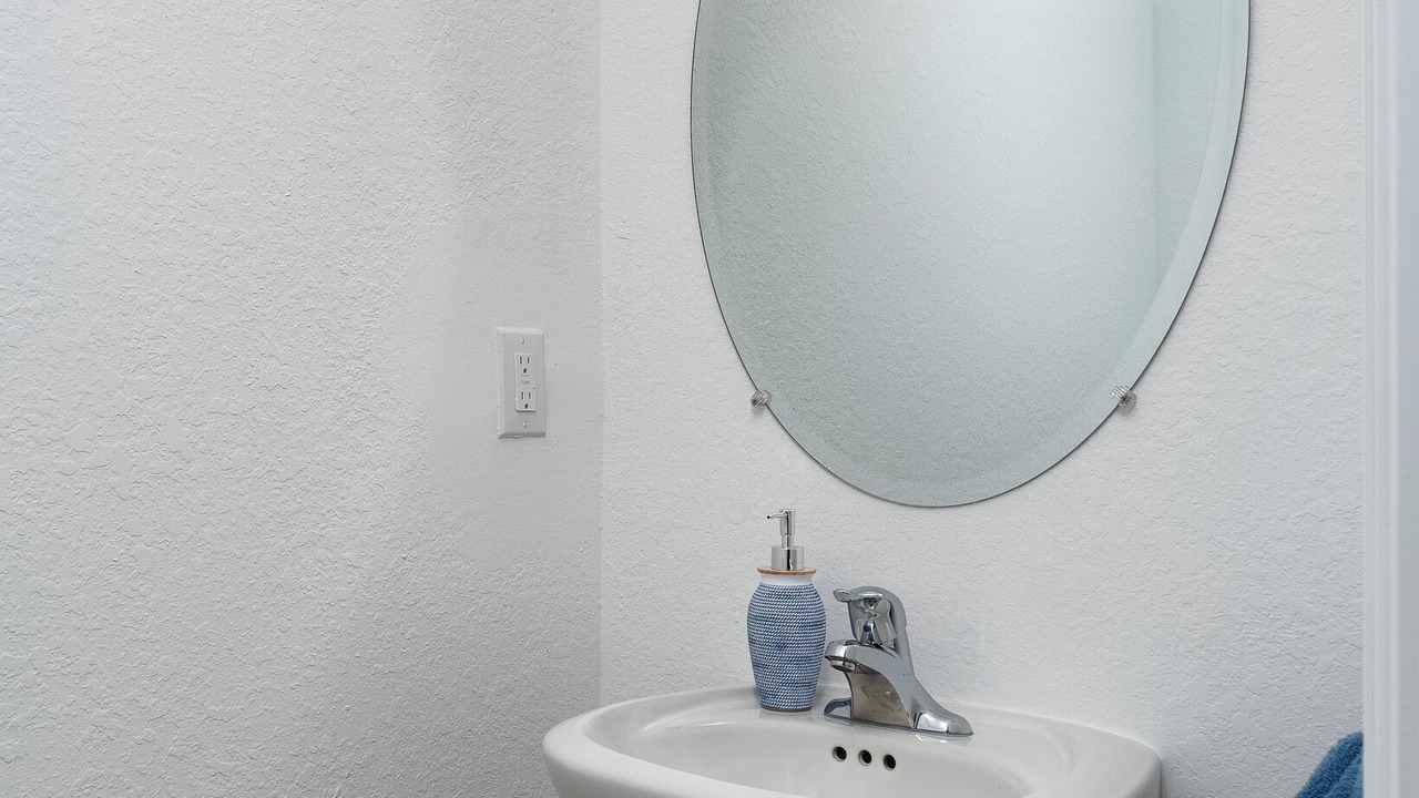 Photo of Bathroom in River Hall