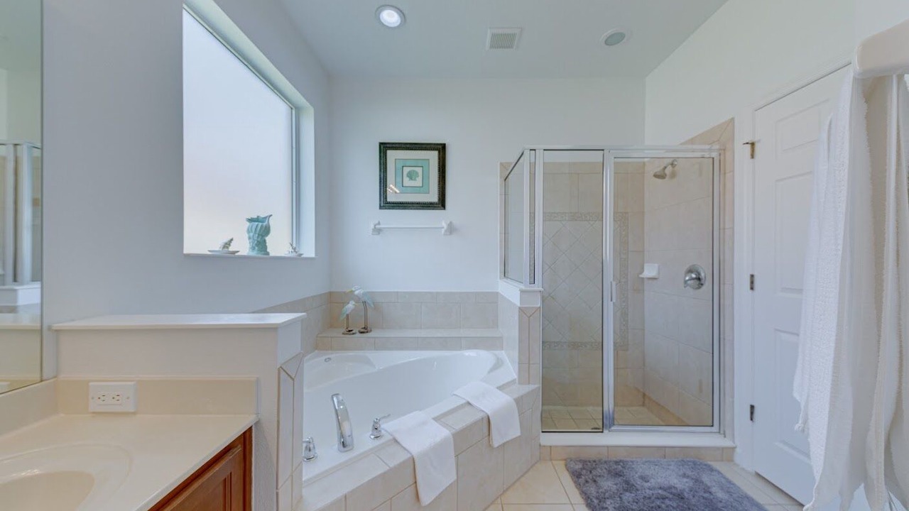 Photo of Bathroom in Veranda Palms