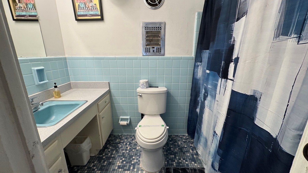 Photo of Bathroom in South Eola