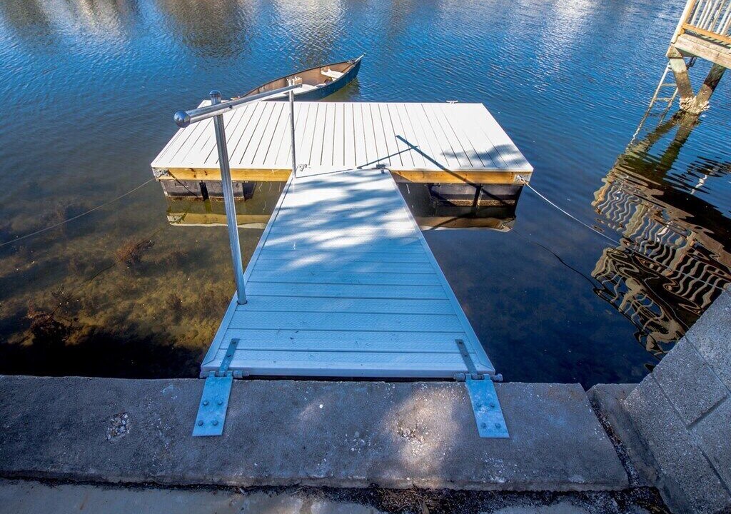 Photo of Outdoor in Signal Cove