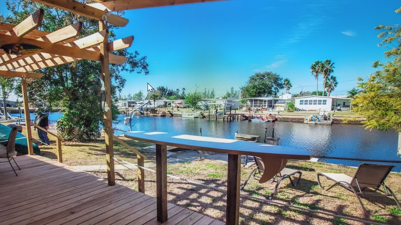 Photo of Patio Balcony in Signal Cove