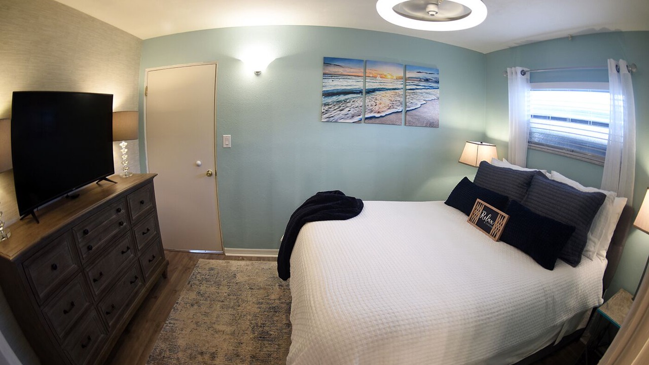 Photo of Bedroom in Hudson Beach Estates