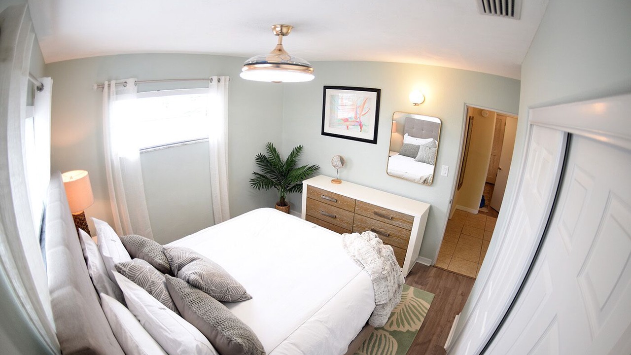 Photo of Bedroom in Hudson Beach Estates