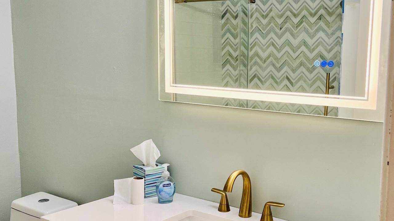 Photo of Bathroom in Hudson Beach Estates