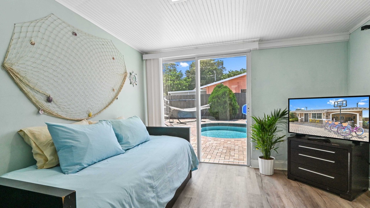 Photo of Bedroom in Deerfield Beach