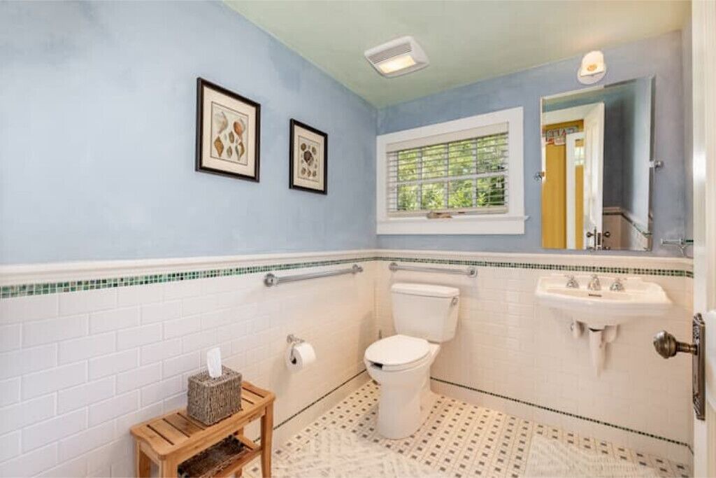 Photo of Bathroom in Cocoa