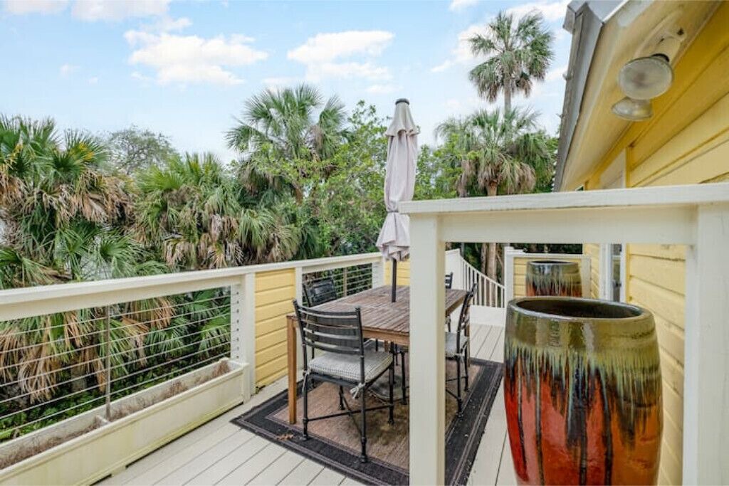 Photo of Patio Balcony in Cocoa