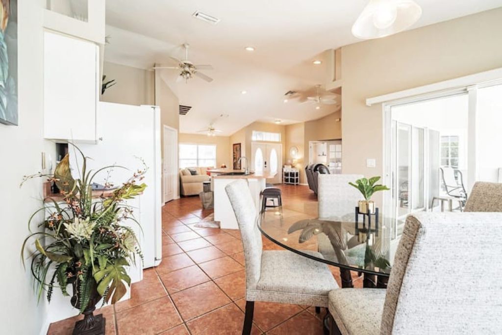 Photo of Livingroom in Mariner
