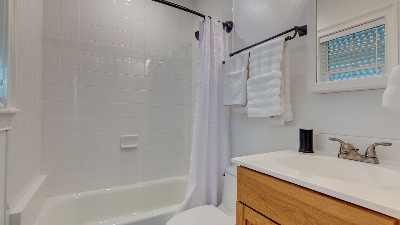 Photo of Bathroom in Ambersand Beach