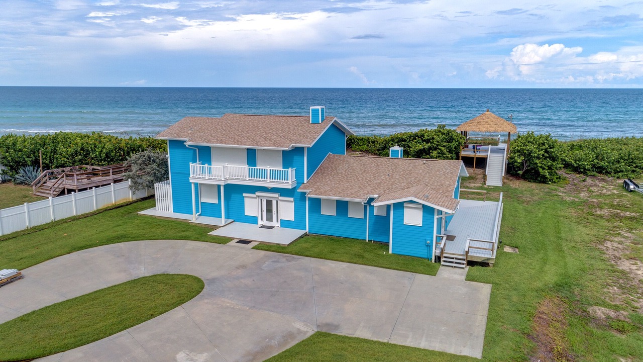 Photo of Outdoor in Ambersand Beach