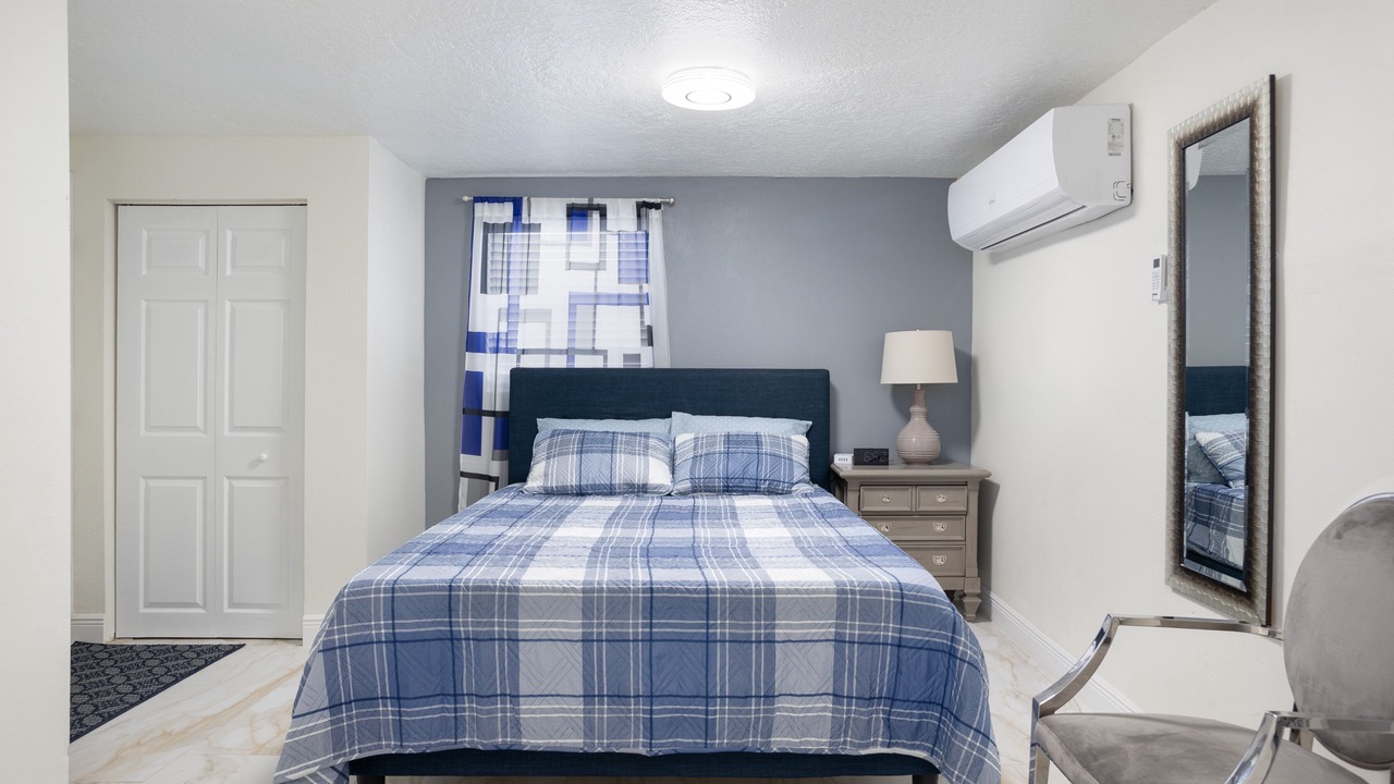 Photo of Bedroom in Cocoa Beach