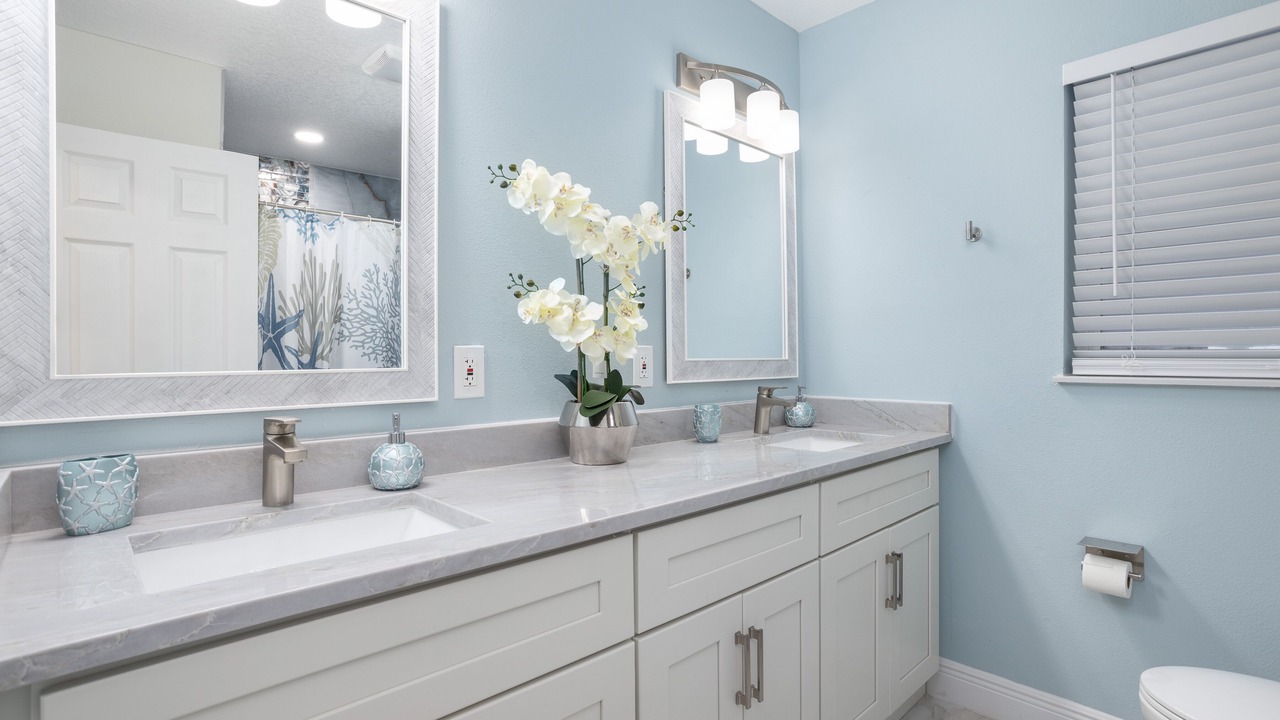 Photo of Bathroom in Cocoa Beach