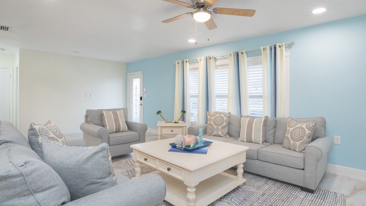 Photo of Livingroom in Cocoa Beach