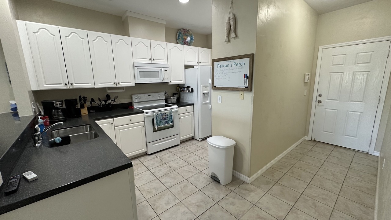 Photo of Kitchen in Suwannee