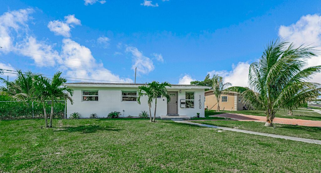 Photo of Outdoor in Palm Beach - West Palm Beach