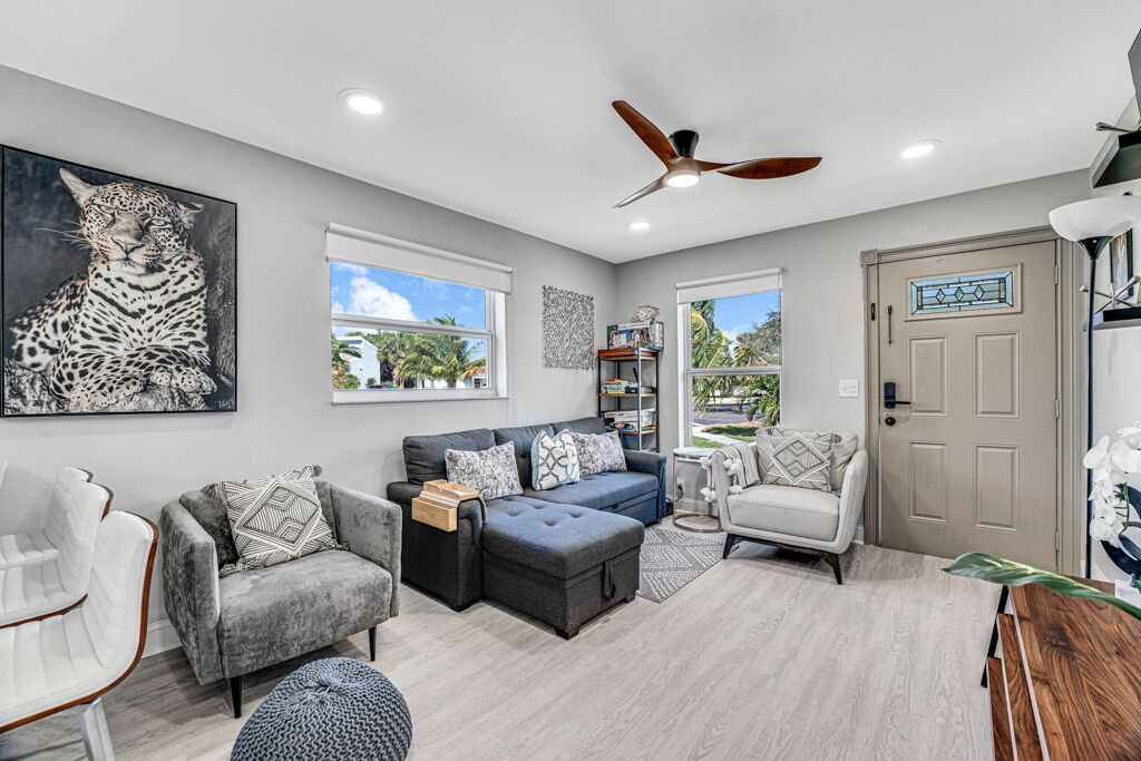 Photo of Livingroom in Palm Beach - West Palm Beach