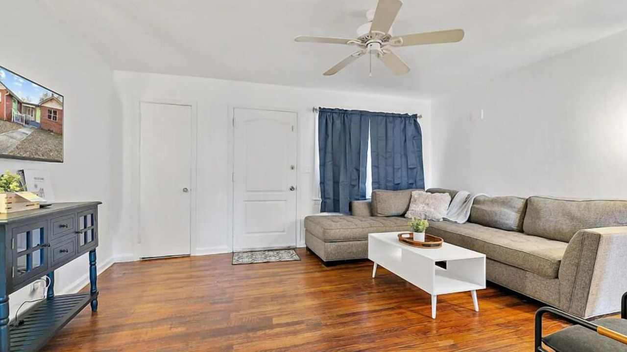 Photo of Livingroom in Riverside
