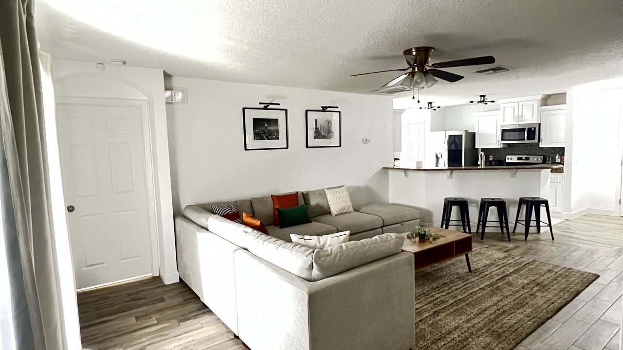 Photo of Livingroom in Haines City