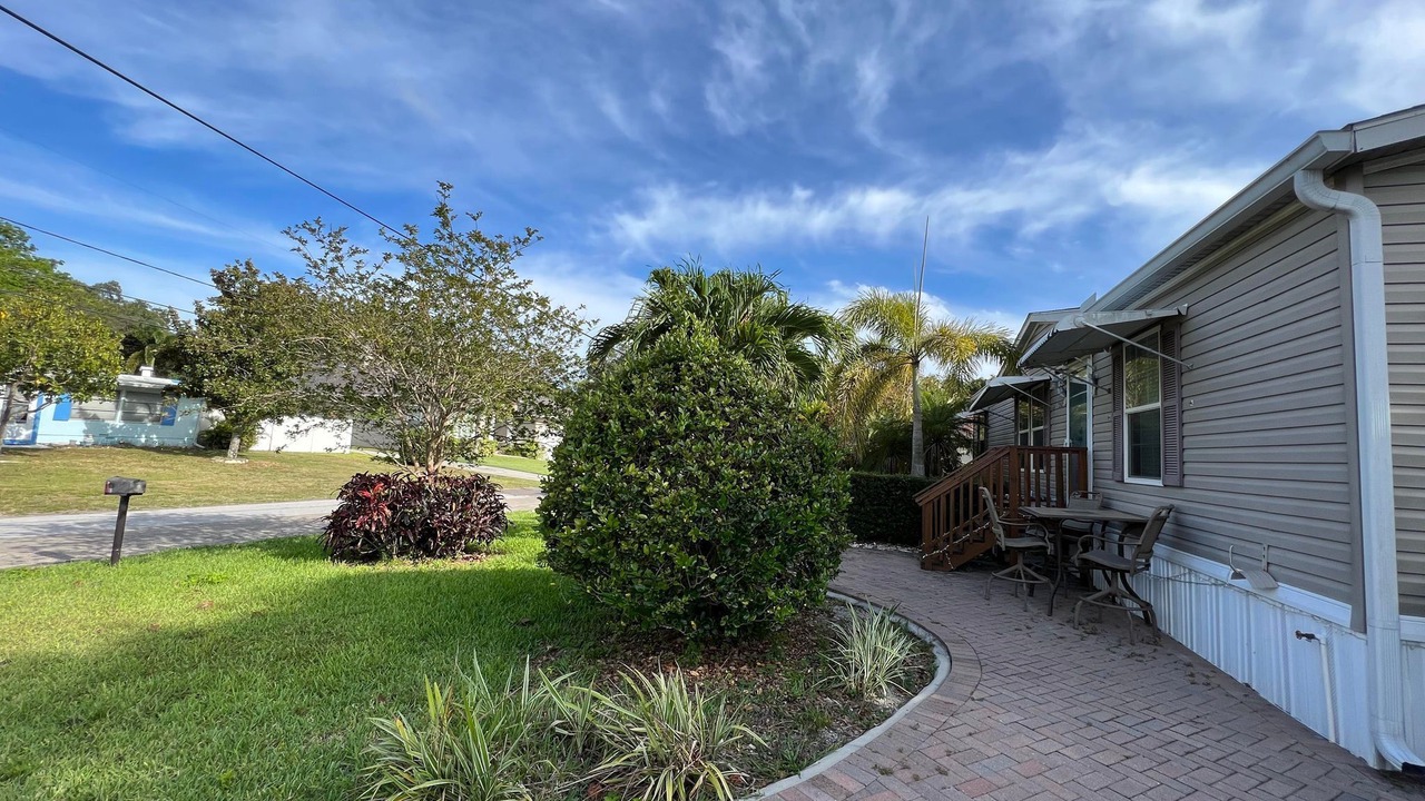 Photo of Others in Seminole