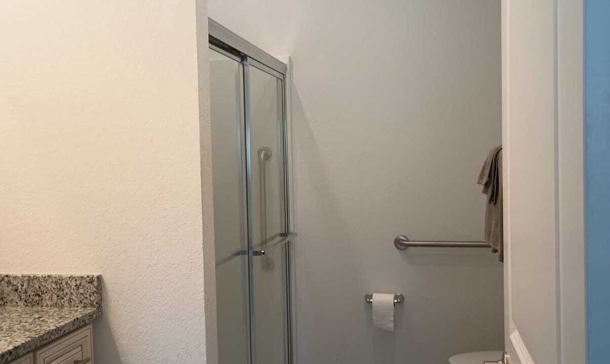 Photo of Bathroom in Tavares