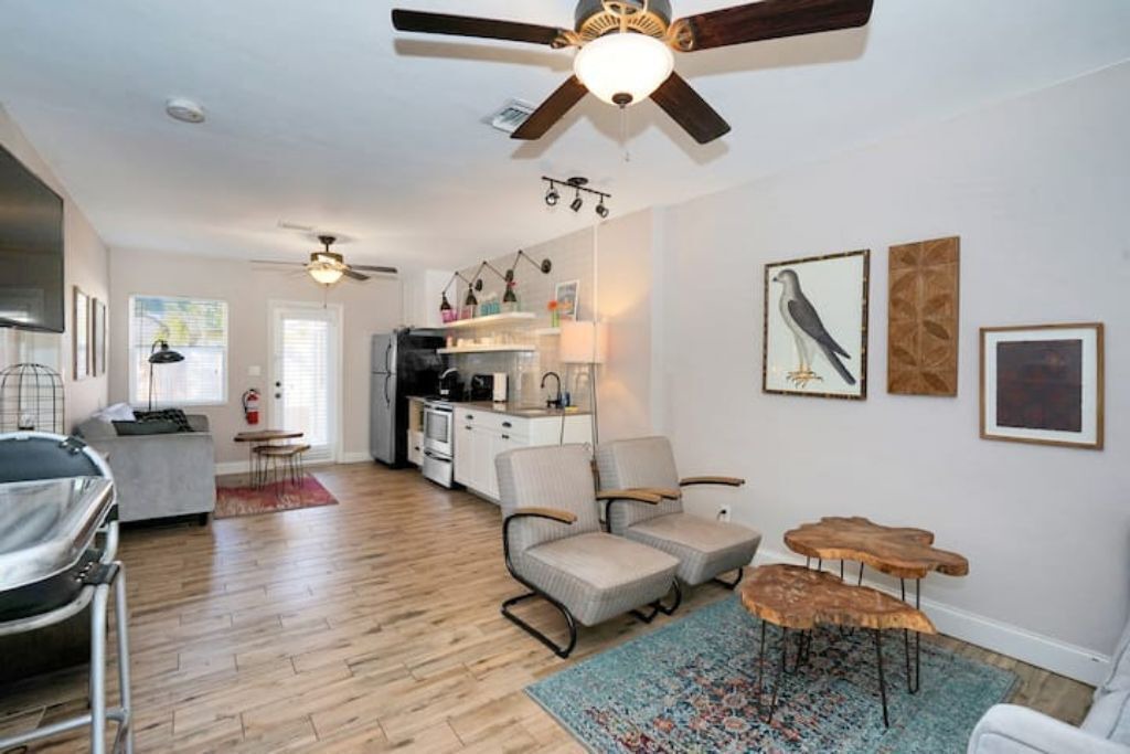 Photo of Livingroom in Poinsettia Heights