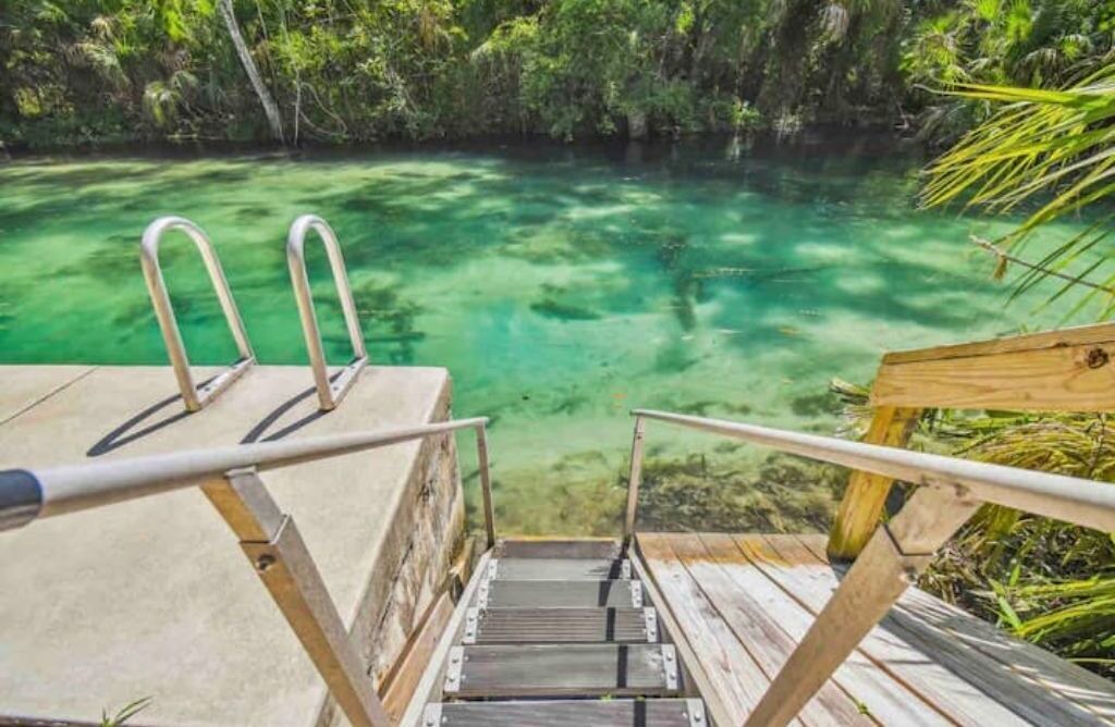 Photo of Outdoor in Weeki Wachee Gardens