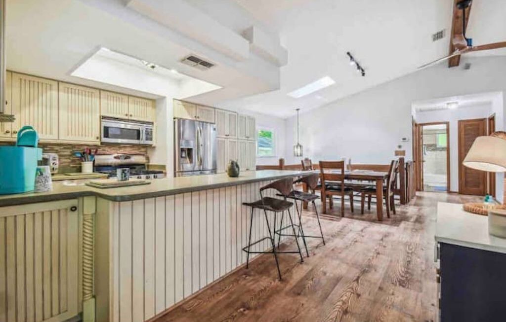 Photo of Kitchen in Weeki Wachee Gardens