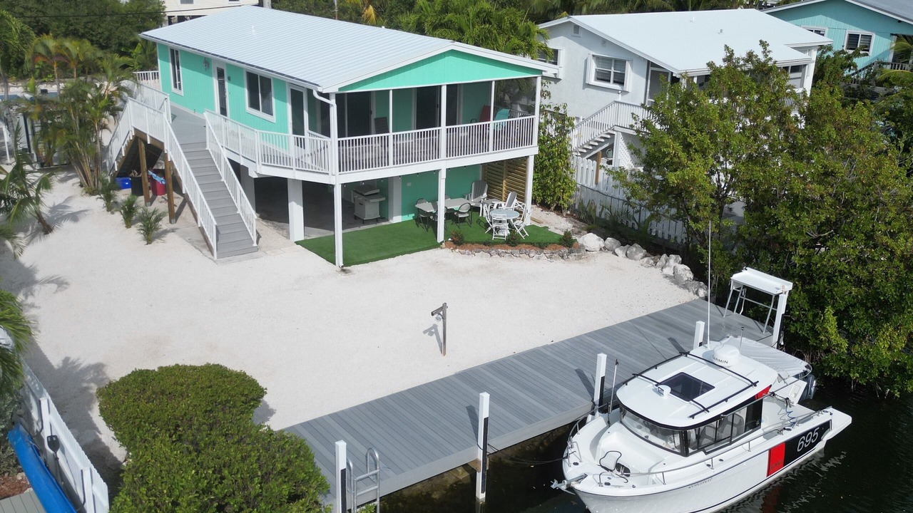 Photo of Outdoor in Breezeswept Beach Estates