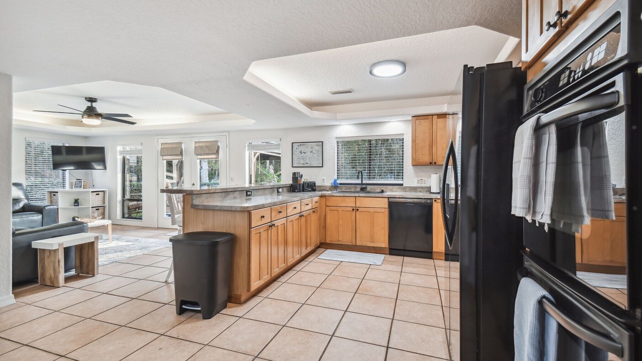 Photo of Kitchen in Weeki Wachee Gardens