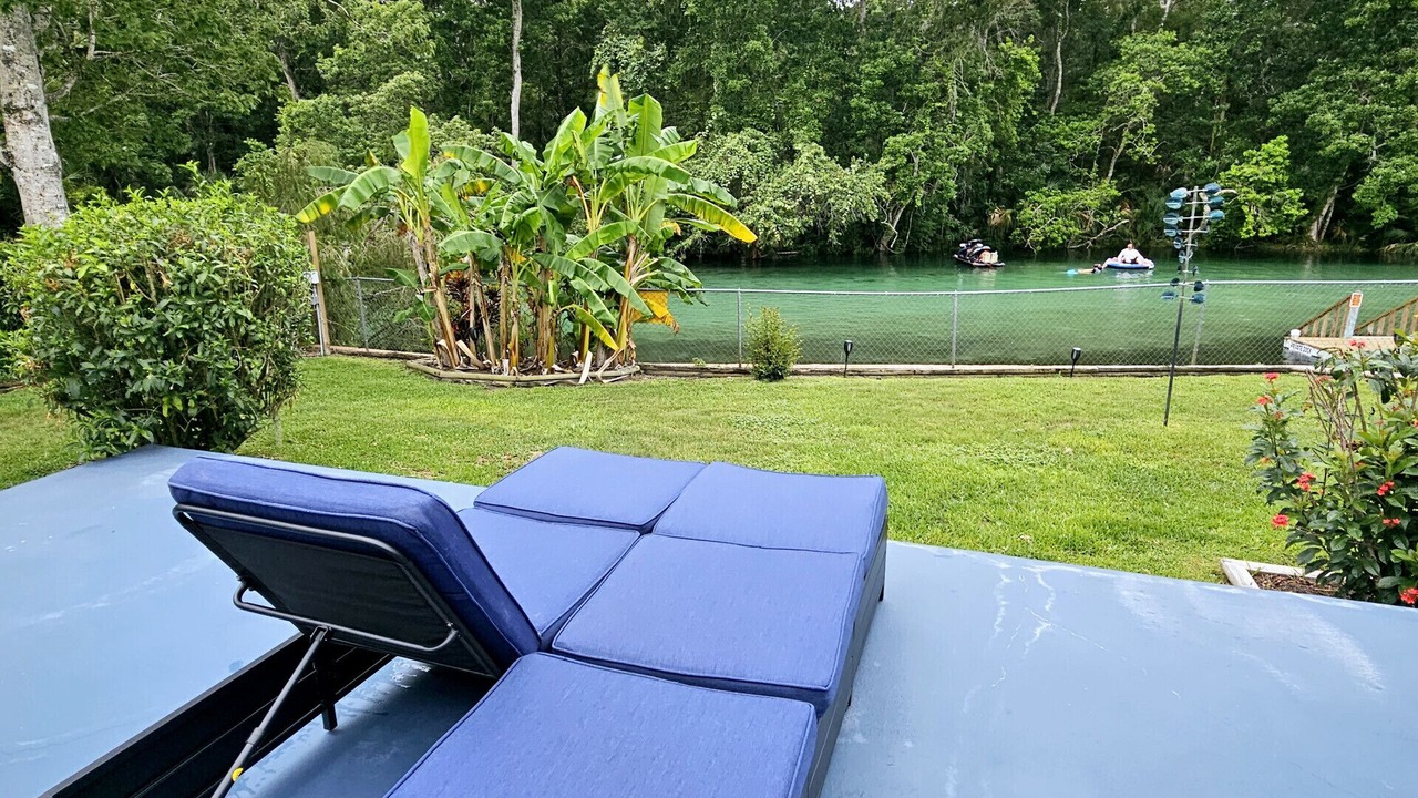 Photo of Outdoor in Weeki Wachee Gardens